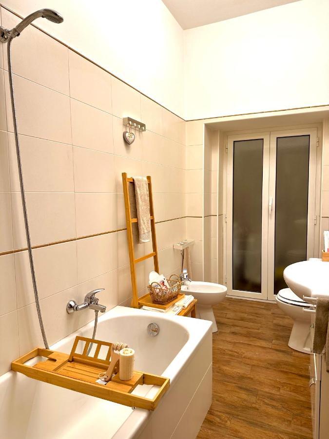 Trastevere Gianicolense Casa Con Giardino โรม ภายนอก รูปภาพ