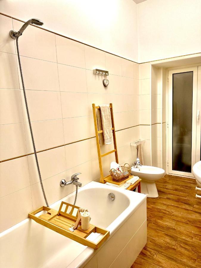 Trastevere Gianicolense Casa Con Giardino โรม ภายนอก รูปภาพ